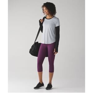 5 for $25| Lululemon Free Runner Crop Plum Legging Size 6